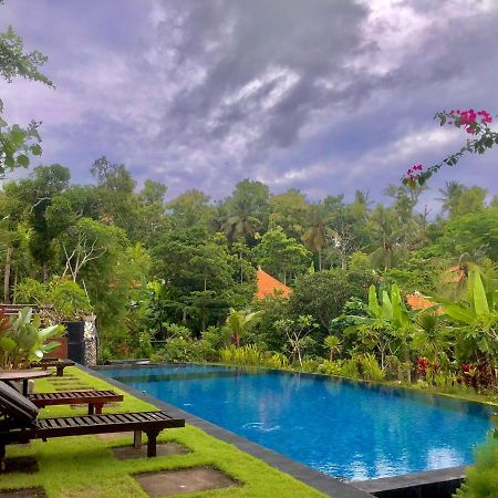 Arya Resort Nusa Penida Toyapakeh Ngoại thất bức ảnh