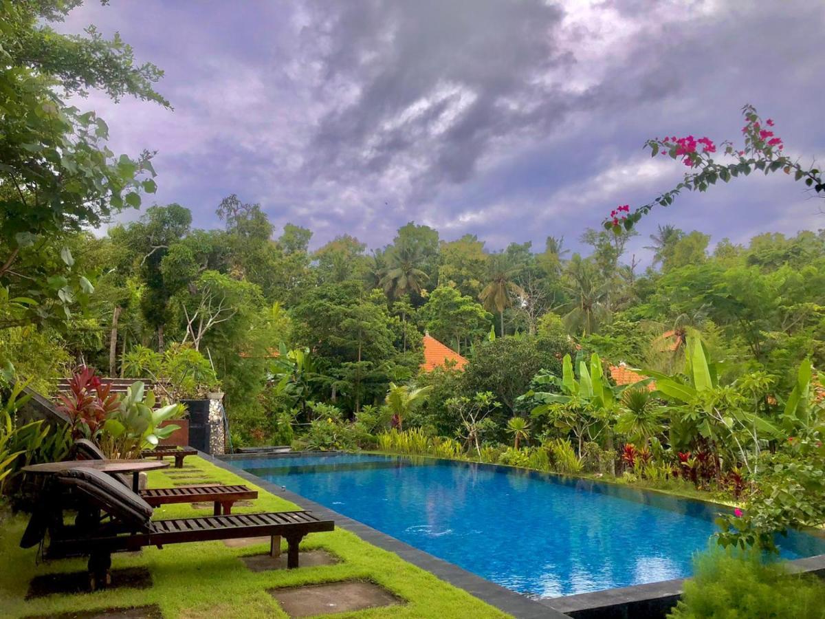 Arya Resort Nusa Penida Toyapakeh Ngoại thất bức ảnh